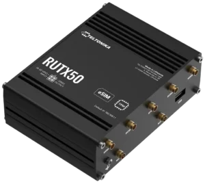 teltonika rutx50 rückseite mit dual sim slots und stromversorgung